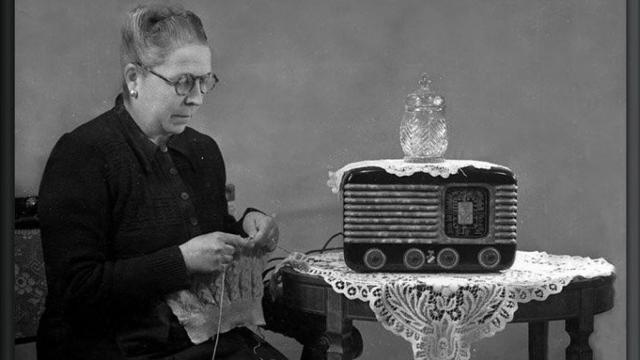 El consultorio radiofónico de Elena Francis forma parte de una generación de postguerra / CG