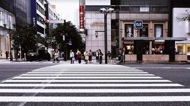 Mata de un puñetazo a un anciano que se quejó de que conducía muy rápido en Madrid