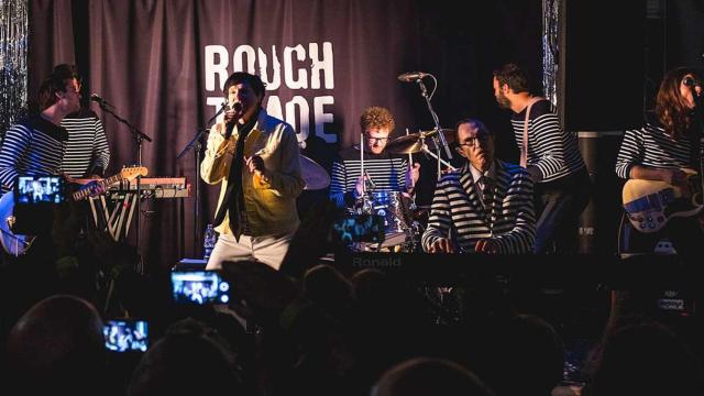 Una actuación del grupo Sparks, con los hermanos Mael / WIKIPEDIA