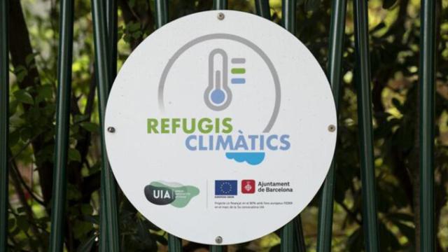 Logo de la iniciativa de refugios climáticos que ha emprendido el Ayuntamiento de Barcelona / AYUNTAMIENTO DE BARCELONA