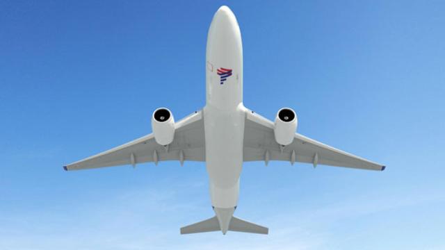 Vista inferior de una aeronave tipo A350 de LatAm / CG
