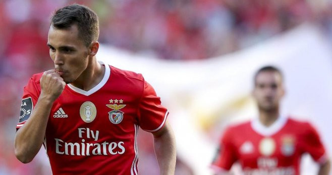 Alejando Grimaldo celebrando un gol con el Benfica / EFE