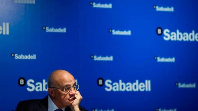 El presidente del Banco Sabadell, Josep Oliu, durante la presentación de los resultados económicos correspondientes al ejercicio 2018 / EFE
