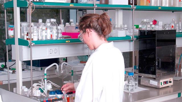 Imagen de uno de los laboratorios que Inkemia tiene en su sede en Mollet del Vallés (Barcelona) / INKEMIA