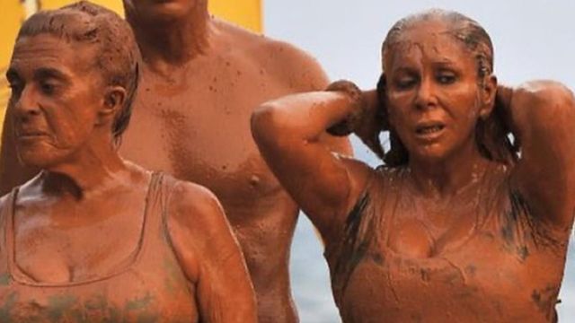Chelo García Cortés e Isabel Pantoja TELECINCO
