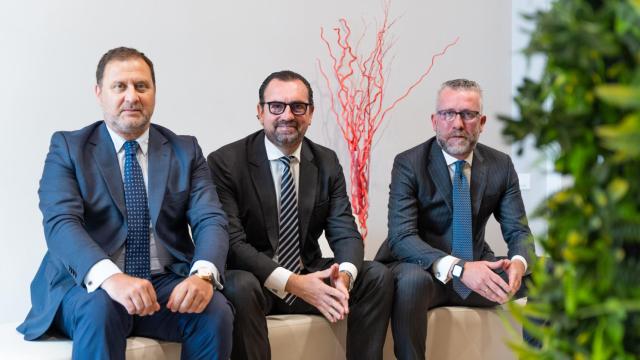 José Vicente Morote, José María Cusí, Íñigo Rodríguez-Sastre, directores de Andersen España  / LUIS MIGUEL AÑÓN (CG)