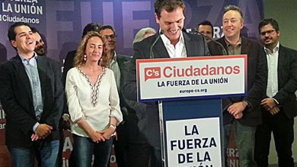 El presidente de Ciudadanos, Albert Rivera, celebra los resultados obtenidos en las elecciones europeas de este domingo