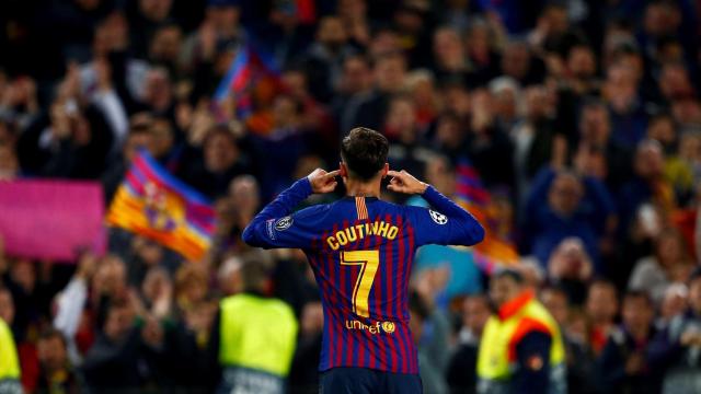 Una foto de Coutinho celebrando su gol tapándose los oídos ante el Camp Nou / EFE