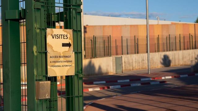 Exterior de la cárcel de Lledoners, donde estaba ingresado el pederasta / EP