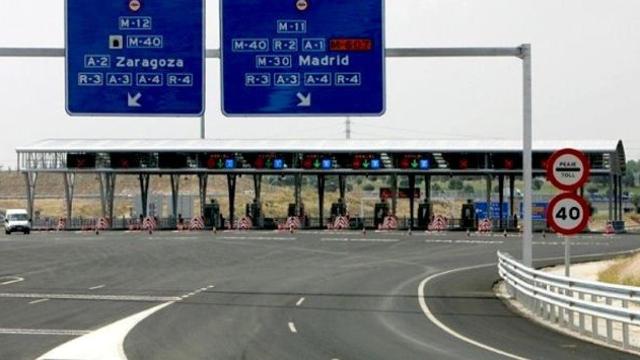 Los peajes podrían llegar pronto  a todas las autovías españolas / EP
