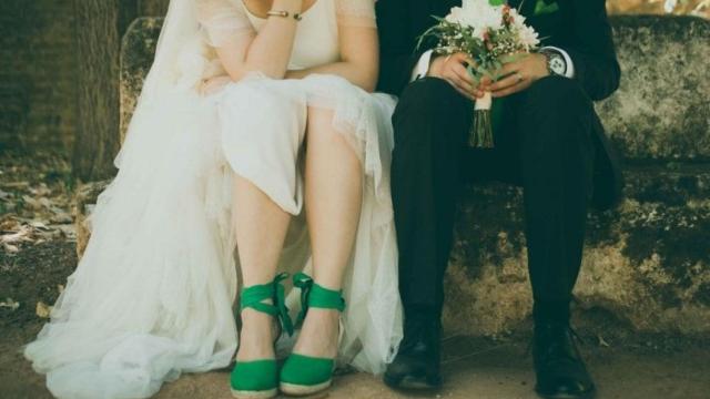 Una pareja en una boda, un sector que acumula búsquedas de descuentos en el Black Friday / CG