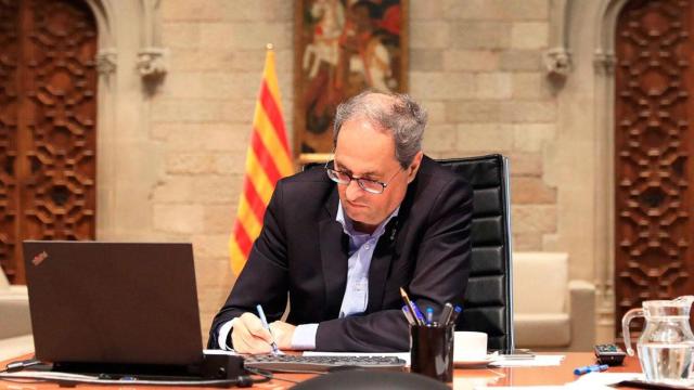 Quim Torra, en su despacho de la Generalitat / CG