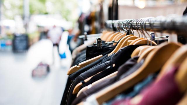 Ropa ecochic del barrio de Gràcia / PIXABAY