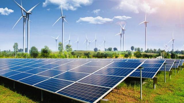 Infraestructuras renovables en una imagen de archivo. Inversión asiática / Freepik