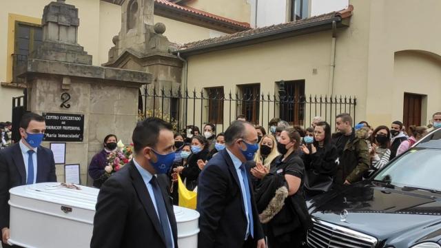 Funeral de Erika Yunga, la niña asesinada en Oviedo / EP