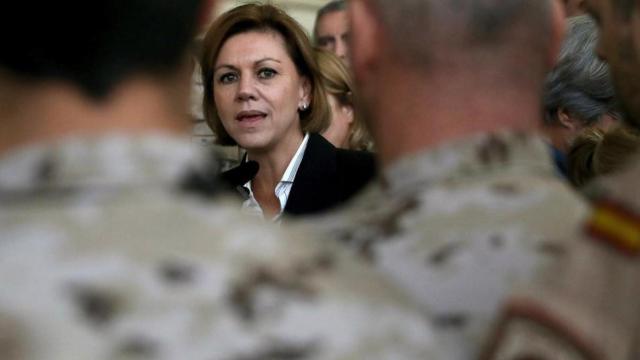 La ministra de Defensa, Maria Dolores de Cospedal, lleva al Congreso el dictamen del Yak-42 / EFE