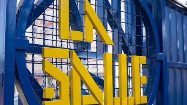 La imagen de La Salle, en la entrada de uno de sus centros, en una imagen de archivo / INSTITUCIÓN LA SALLE