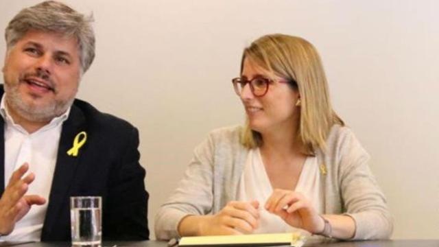 El presidente del grupo parlamentario de JxCat, Albert Batet, y la diputada Elsa Artadi en una imagen de archivo / JUNTS