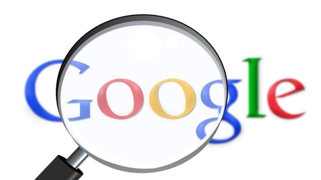 Imagen de la página de Google / Simon Steinberger, PIXABAY