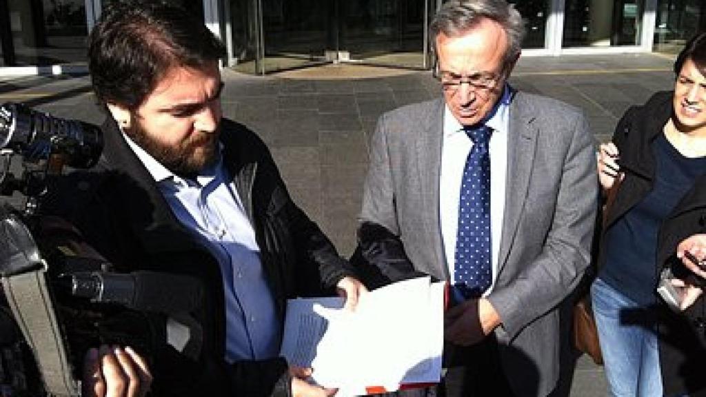Ferran Pedret y Xavier Sabaté, tras presentar la documentación sobre Cesicat ante la fiscalía