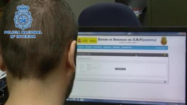 La Policía Nacional utilizando el programa VeriPol