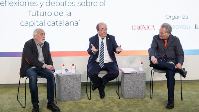 El periodista Josep Maria Cortés, el ministro de Cultura Miquel Iceta y el periodista Ignacio Vidal-Folch en la segunda jornada de 'DespertaBCN!' / GALA ESPÍN