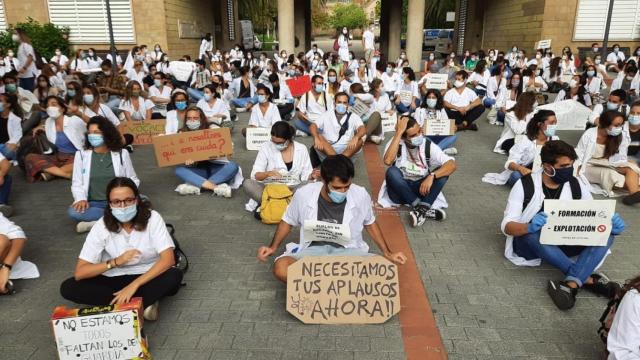 Huelga de los médicos residentes en Cataluña / METGES DE CATALUNYA