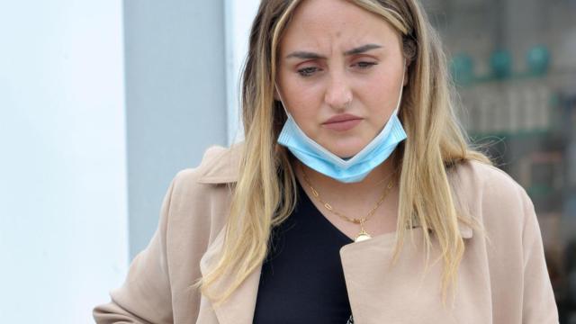 Rocío Flores en la calle / EP