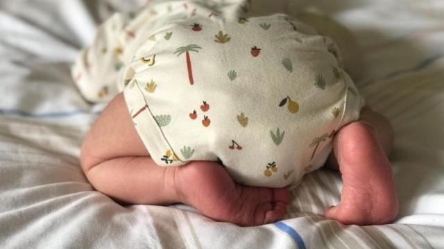 Imagen de archivo de un bebé recién nacido / EP