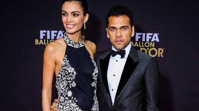 Así ha sido la boda sorpresa de Dani Alves en Formentera