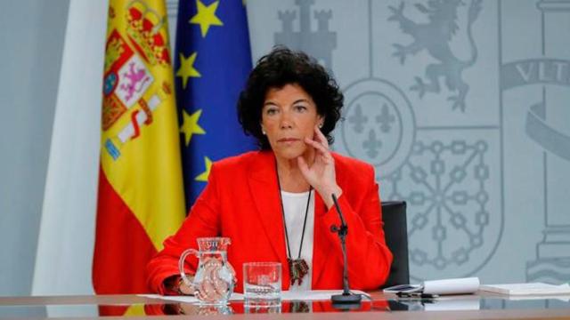 La portavoz del Gobierno, Isabel Celaá, responde a la conferencia de Quim Torra desde La Moncloa / EFE