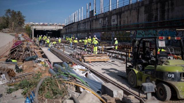 Obras de la estación de Rodalies de Sant Andreu de Barcelona / LORENA SOPENA - EUROPA PRESS