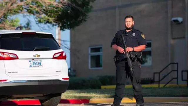 Imagen de archivo de un policía en Colorado / EUROPA PRESS