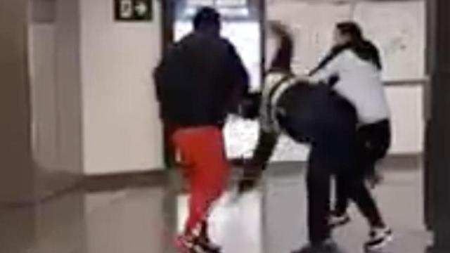 Agresión contra un vigilante de seguridad en la estación de Renfe de la Sagrera / CG
