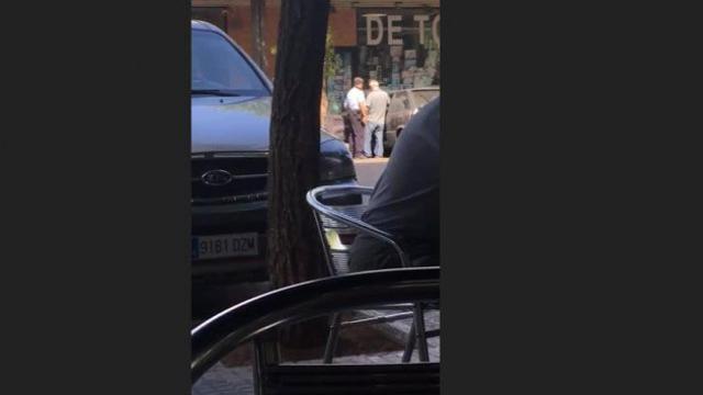 Un momento del vídeo de la discusión de tráfico que escaló en incidente de orden público / CG