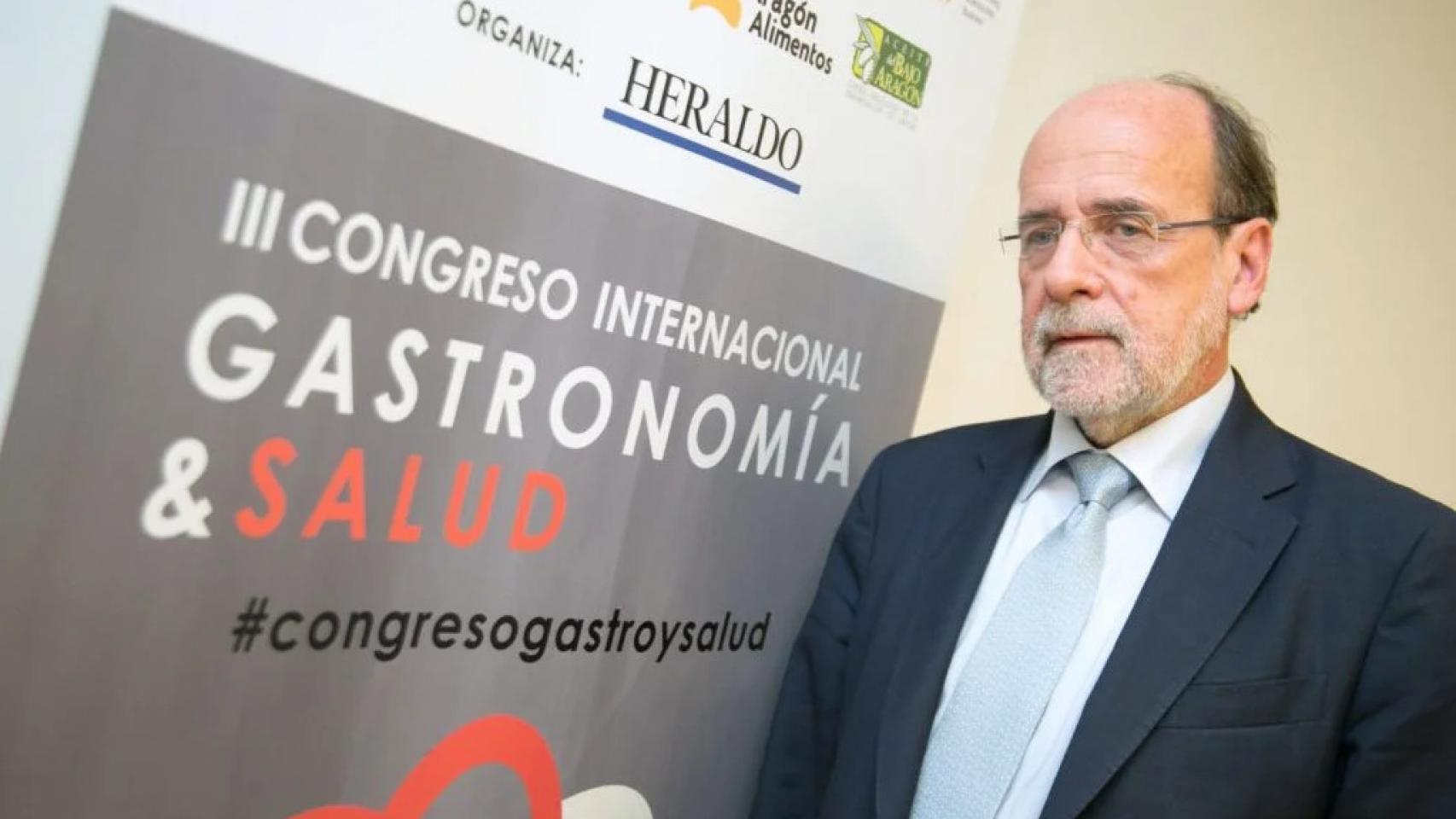 Ramon Estruch, doctor en Medicina por la Universidad de Barcelona