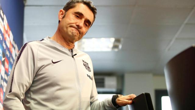 Ernesto Valverde, entrenador del Barça, en la sala de prensa / EFE
