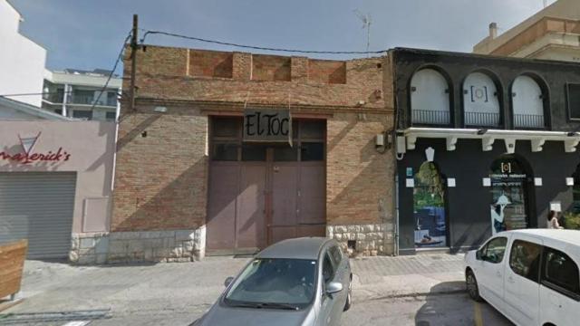 Entrada del bar El Toc de Figueres / GOOGLE