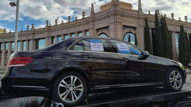 Una marcha de las flotas históricas de VTC en Barcelona / LUIS MIGUEL AÑÓN (CG)
