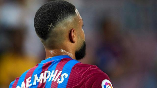 Memphis Depay en su primer partido oficial con el Barça / EFE