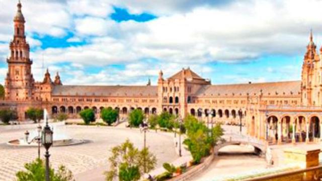 Vista aérea de la plaza de España de Sevilla / CG
