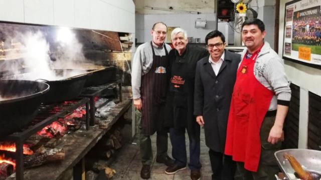 Gerardo Pisarello, en el Centre Català de Rosario ayer / @G_Pisarello