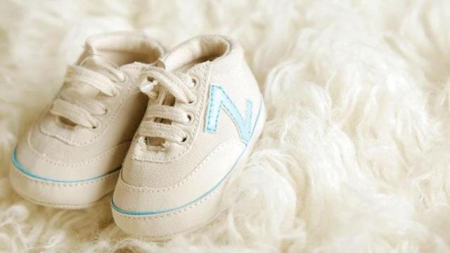 Parte del reportaje fotográfico que hicieron unos padres para despedirse de su bebé que nació sin vida / STILLBIRTH