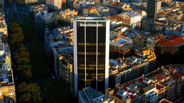 La torre de Banco Sabadell en la confluencia de las calles Balmes con avenida Diagonal / EP