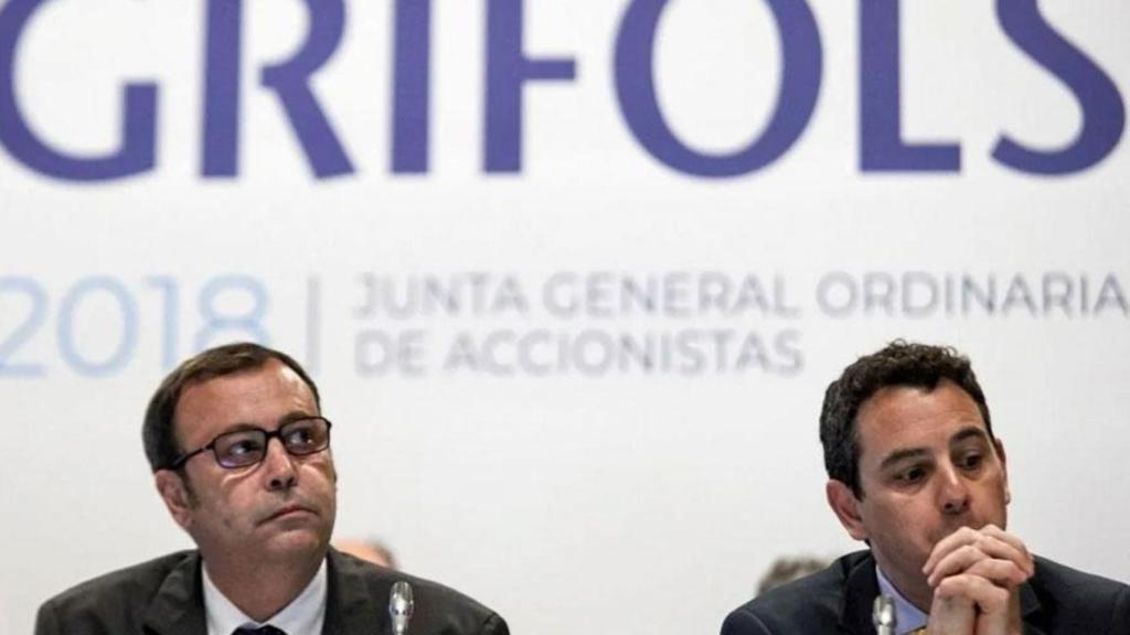 Los consejeros delegados de Grifols, Raimon y Victor Grifols / EFE