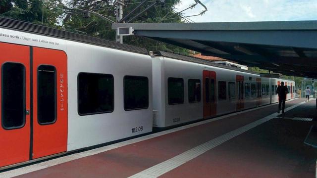 Estación de tren de Ferrocarrils de la Generalitat de Cataluña (FGC) / EP