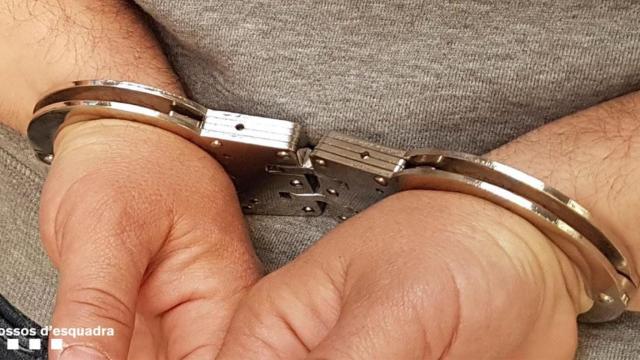 Detenido un tercer sospechoso por la violación múltiple en Barcelona / MOSSOS D'ESQUADRA