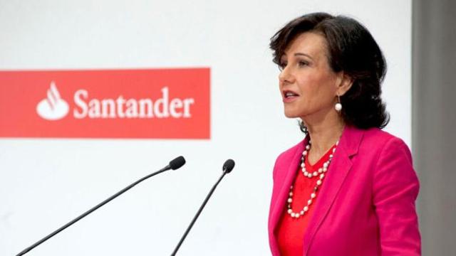 Ana Patricia Botín, presidenta de Banco Santander explica los planes de la entidad tras quedarse Banco Popular en rueda de prensa / CG