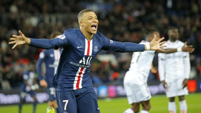 Kylian Mbappé celebra un gol del París Saint Germain / EFE