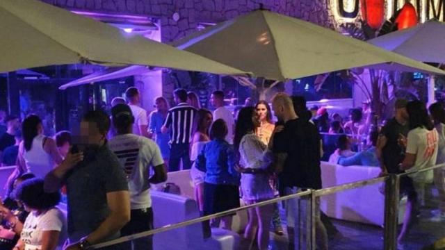 Una discoteca de la Barceloneta durante la desescalada / TWITTER